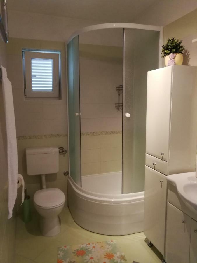 דראמליי Apartments Permida מראה חיצוני תמונה